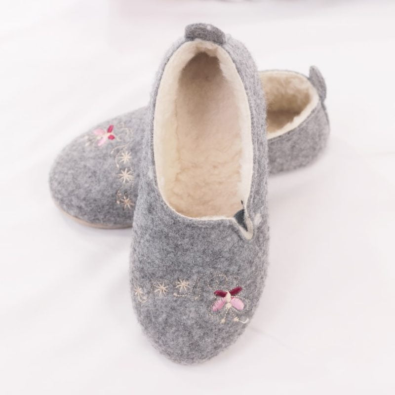 Woolly Slippers – Conforto Natural para os Seus Pés